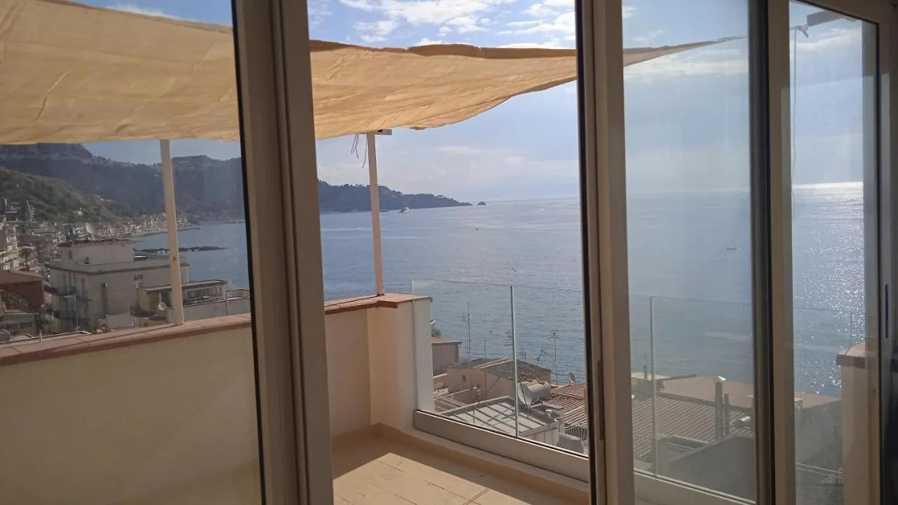 Hôtel Donna Sicilia à Giardini-Naxos 0*,